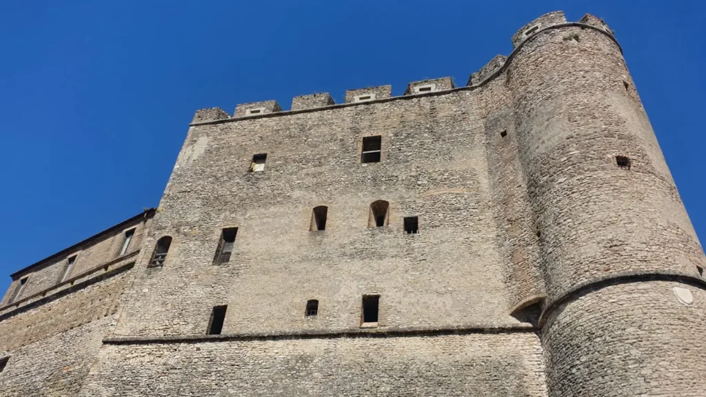 Valle del Tevere - Nazzano - Castello Savelli