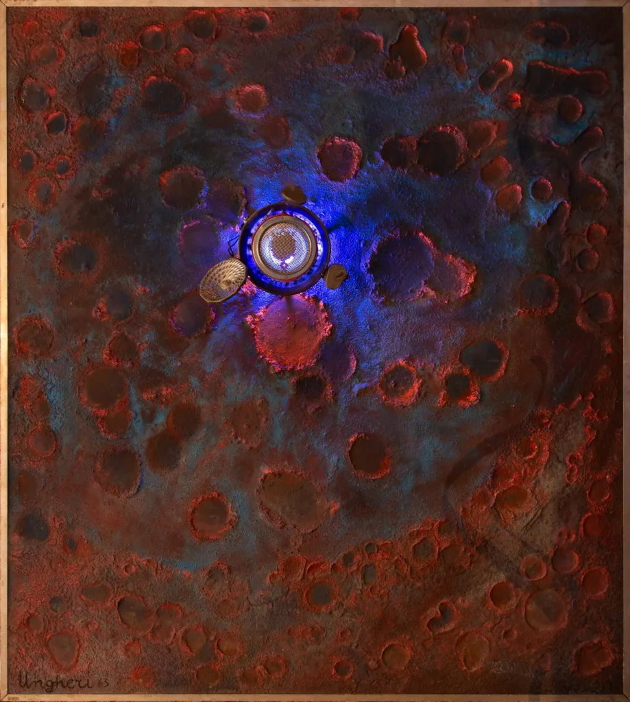 Lem rosso, polimaterico, 1963. Foto di Laura Camia